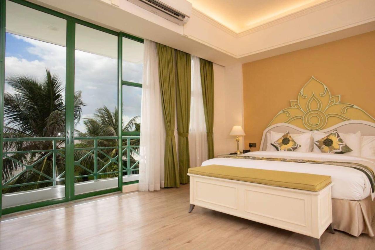 Himawari Hotel Apartments Phnom Penh Exterior photo